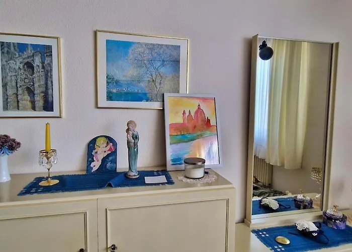 Vintage Charm With Comfort